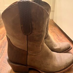 Tanner Mark Country Boots!